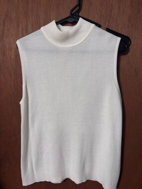 croft & barrow Cream Sleeveless Mock Neck Ribbed Tank